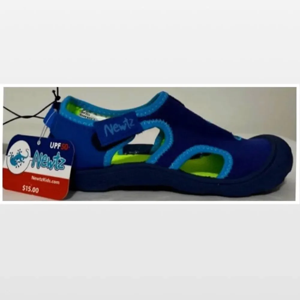 New Kid Boy Size 13/1 Blue Water Shoes
